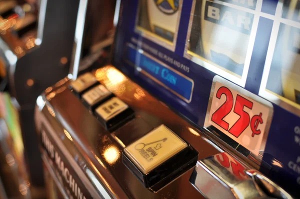 Live dealer blackjack table with multiple betting positions on slotgacor Relax Gaming